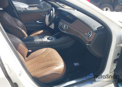 2016 Mercedes-Benz S 550 4Matic z USA, uszkodzony, nr VIN WDDUG8FBXGA210765